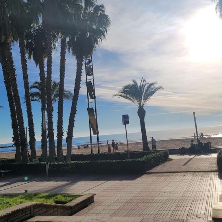 Entre mar y PortAventura - Two-Bedroom Apartment - 33