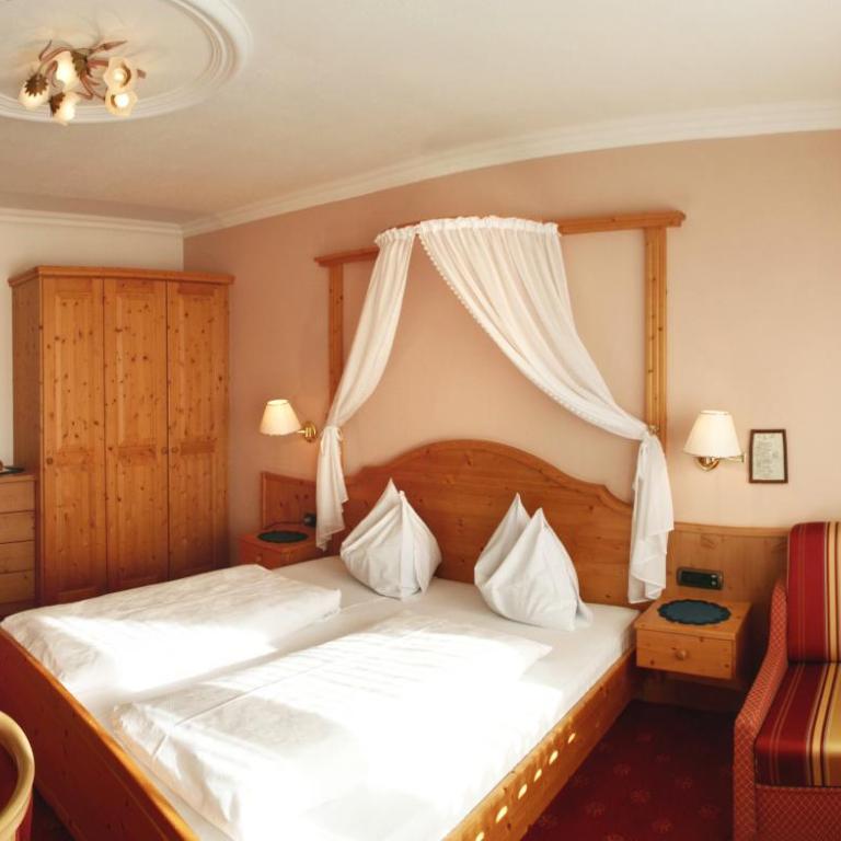 Granpanorama Hotel StephansHof - Standard Doppelzimmer mit Balkon und Bergblick - 2