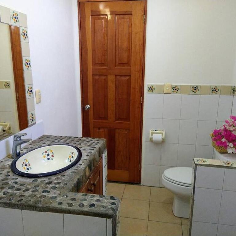Lush Garden House near beaches with private pool. - Casa de 2 dormitorios - 12