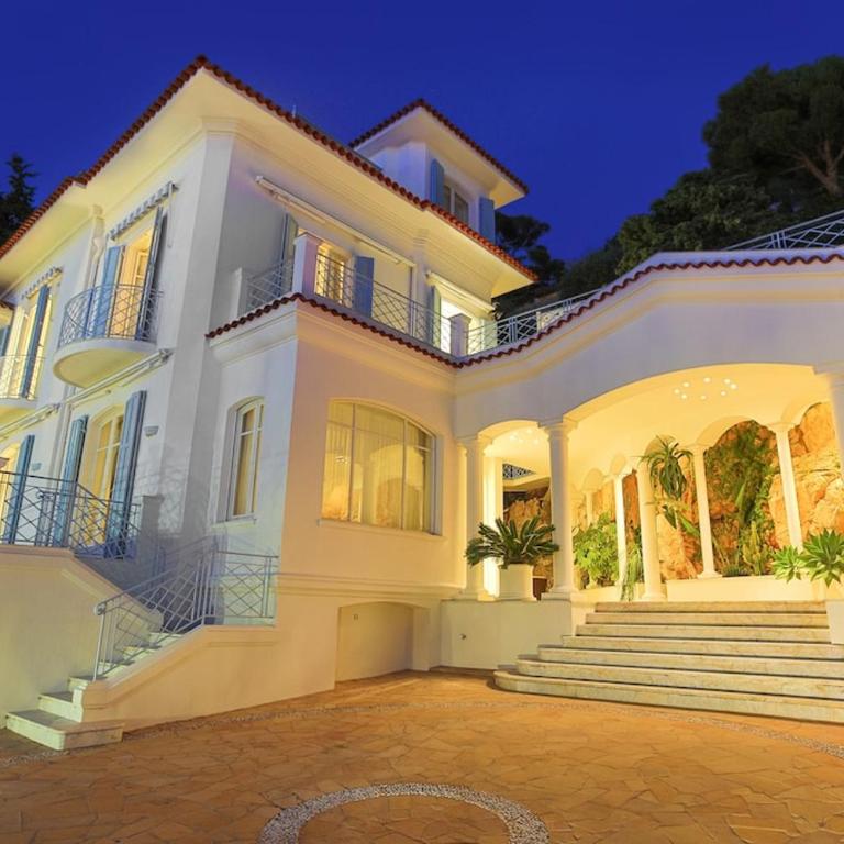 Luxury Villa at Mont Boron, swimming pool overviewing the bay - Villa avec Piscine Privée - 3