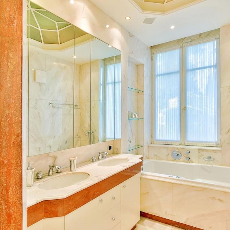 Luxury Villa at Mont Boron, swimming pool overviewing the bay - Villa avec Piscine Privée - 13