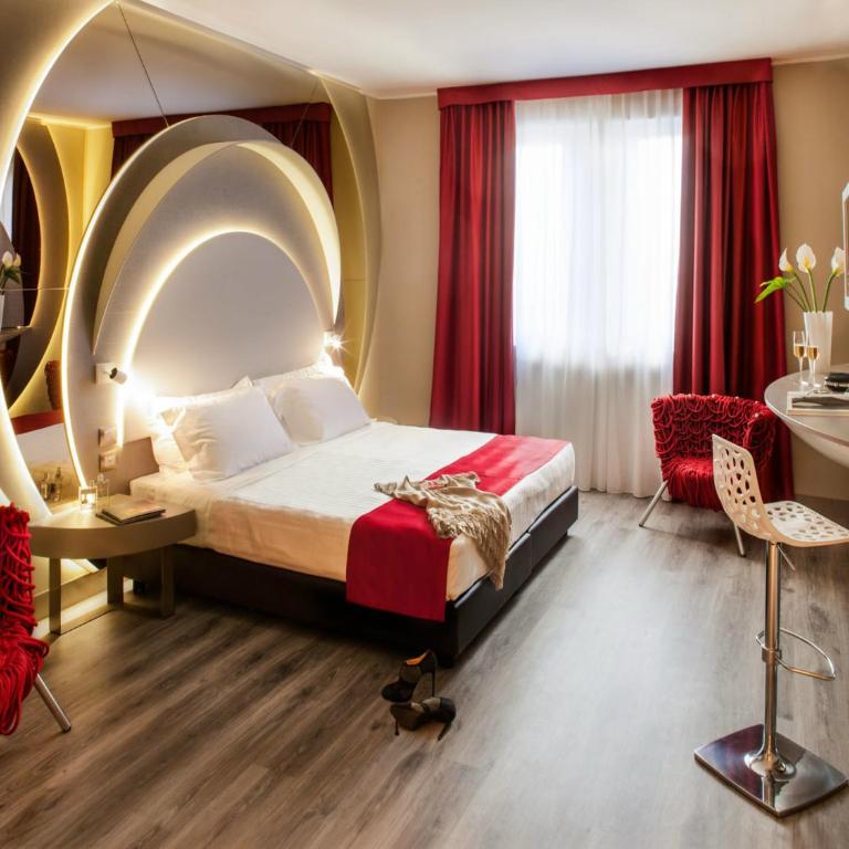 Hotel Da Vinci - Camera Matrimoniale Superior - 3