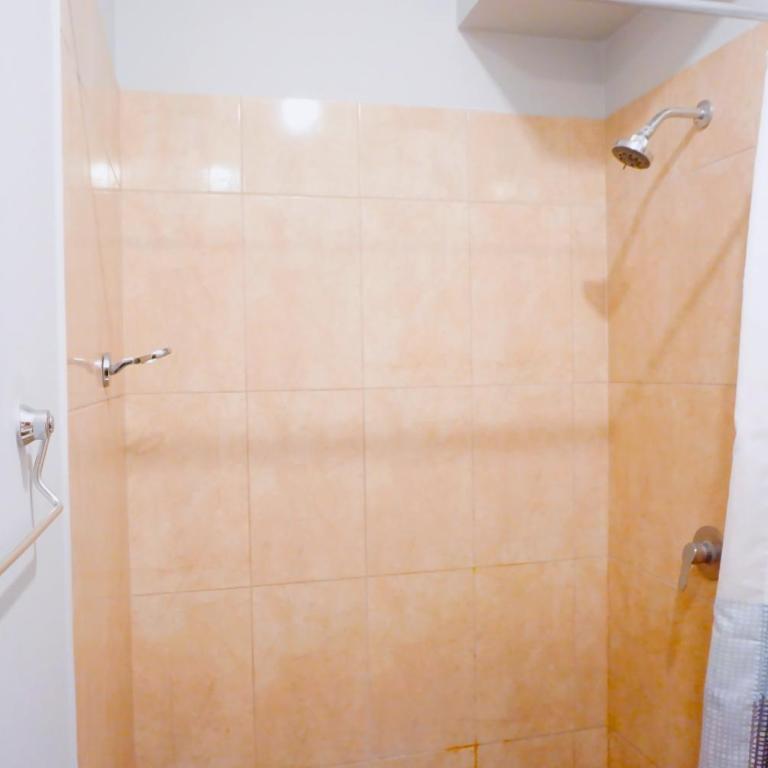 SUNRISE home - Two-Bedroom Apartment - 5