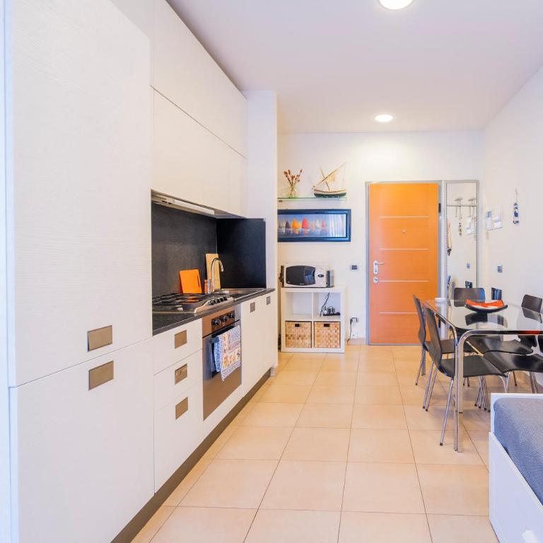 113 - Casa Le Terrazze in centro 100 metri Mare Spiaggia, BOX AUTO GRATIS - Appartamento con 1 Camera da Letto - 10