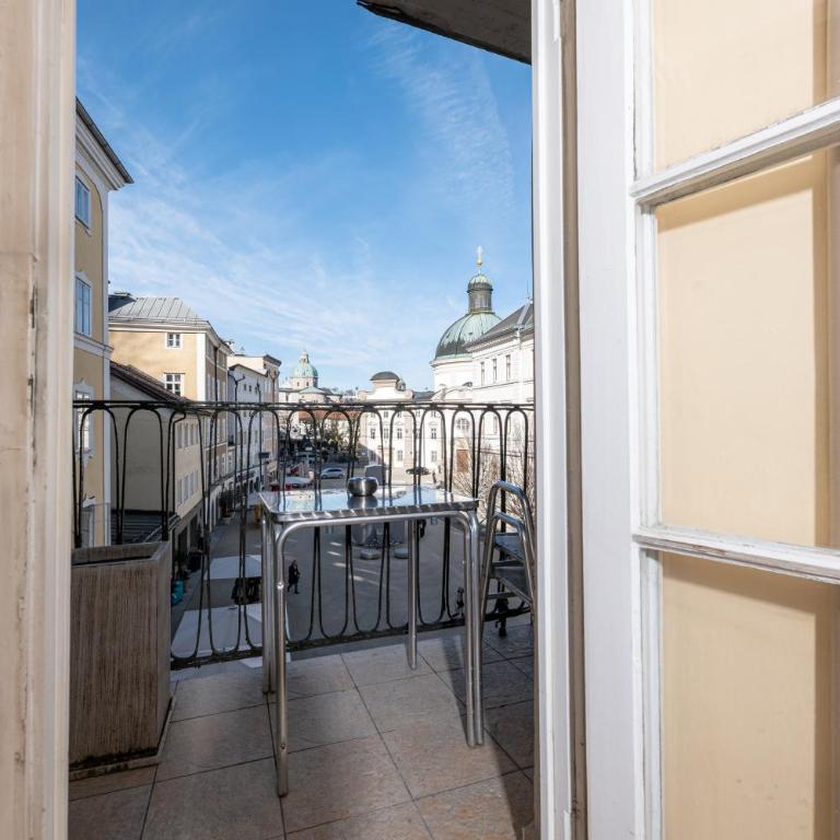 Gasthaus Hinterbrühl - Doppelzimmer mit Balkon und Blick auf die Kathedrale - 2