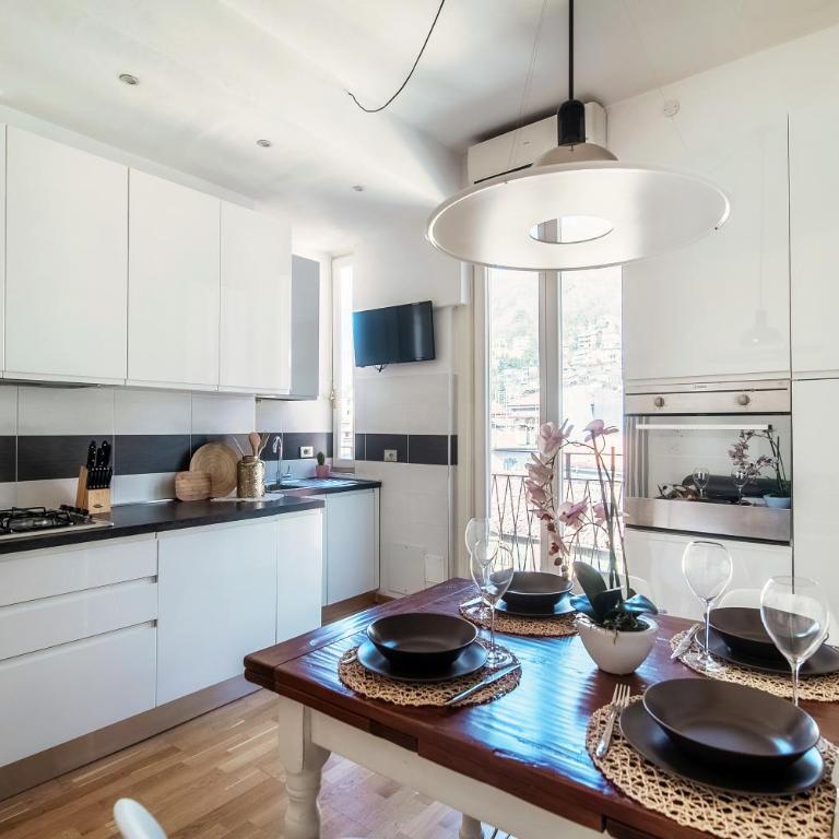[ANNA's HOME] super cozy flat, with a/c, high speed wifi, near the lake and public transport - Appartamento con 1 Camera da Letto - 16