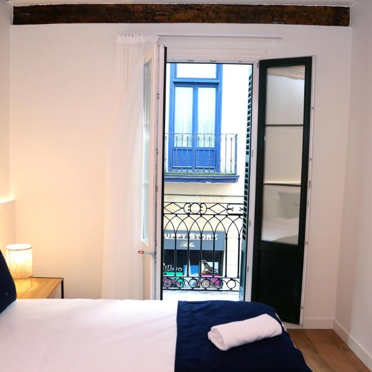 Apartamento Premium en Pleno Casco Viejo de Bilbao - Two-Bedroom Apartment - 55