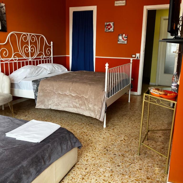 B&B Centralstationhouse - Classic Triple Room - 6