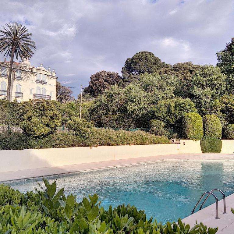 Château de la Pinede - Deluxe Apartment mit 2 Schlafzimmern und Gartenblick - 5