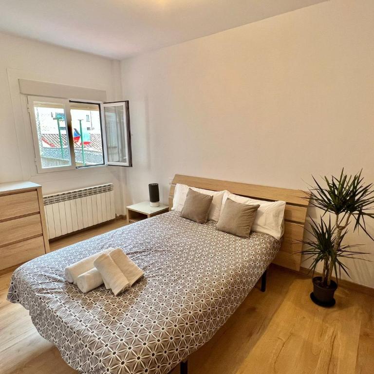 CLOSE TO GRAN VIA Centro familiar con Wifi by Apartamentos Logrono - Apartamento de 3 dormitorios - 19