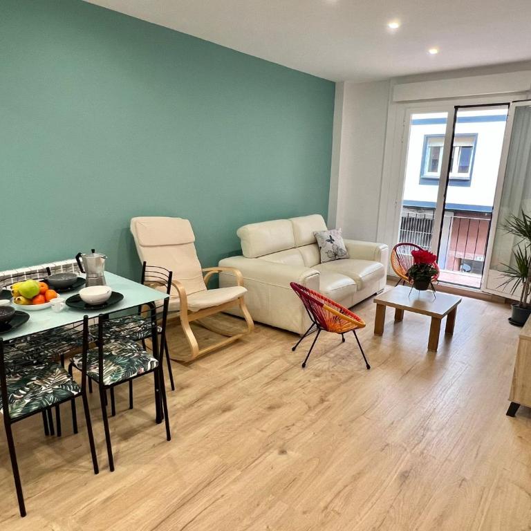 CLOSE TO GRAN VIA Centro familiar con Wifi by Apartamentos Logrono - Apartamento de 3 dormitorios - 41