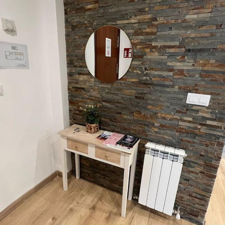 CLOSE TO GRAN VIA Centro familiar con Wifi by Apartamentos Logrono - Apartamento de 3 dormitorios - 49