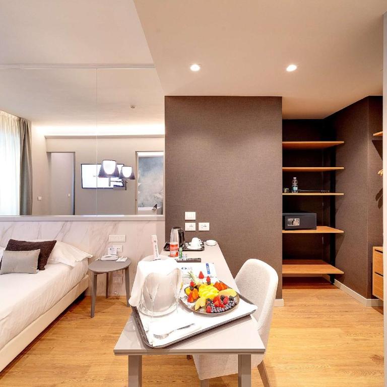 Best Western Hotel Nazionale - Suite Lit King-Size avec Jacuzzi et Bain Turc - 5