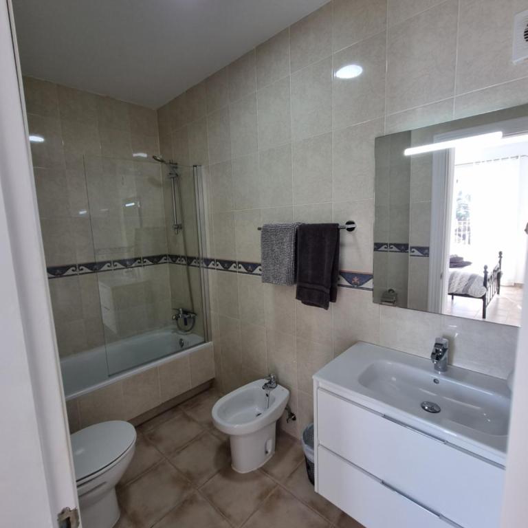 South Facing Apartment, Fantastic Sea Views,Terrace, 300m beach - Apartamento con vistas al mar - 9
