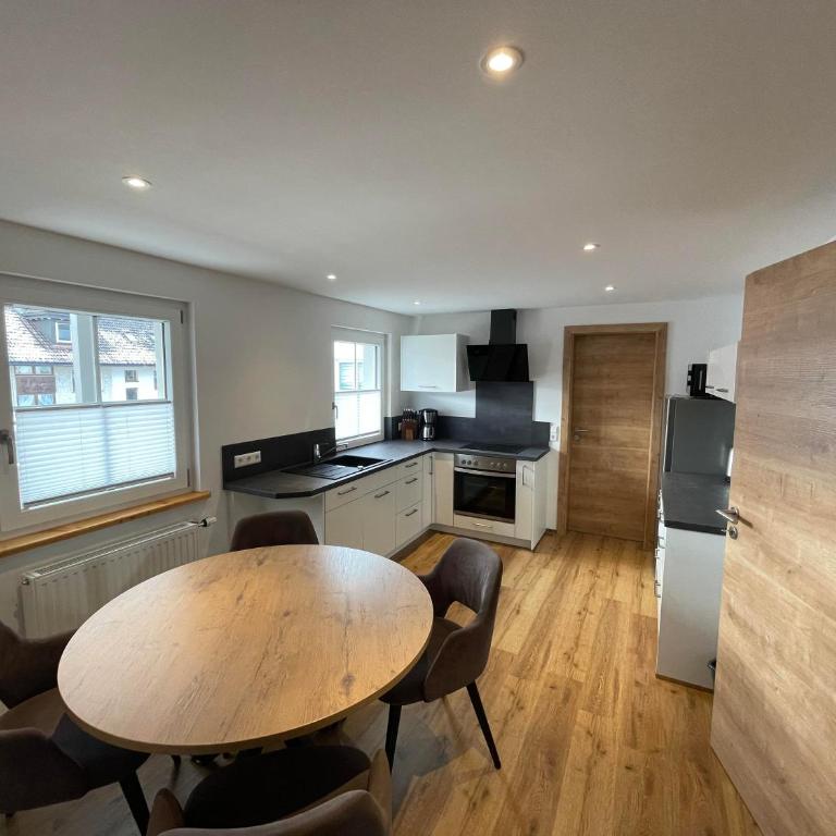 Landgasthaus zum Kreuz GbR - Apartamento con balcón - 3