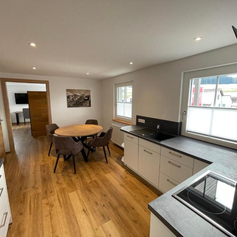 Landgasthaus zum Kreuz GbR - Apartamento con balcón - 4