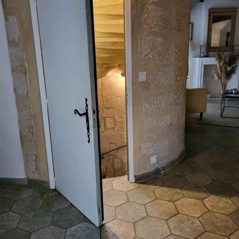Uzès, au cœur du centre médiéval Le Logis du Consul un bien d'exception du XVIème siècle - Appartement 1 Chambre - 29