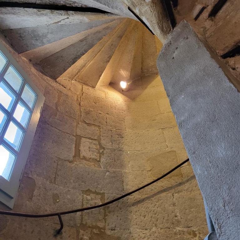 Uzès, au cœur du centre médiéval Le Logis du Consul un bien d'exception du XVIème siècle - Appartement 1 Chambre - 30