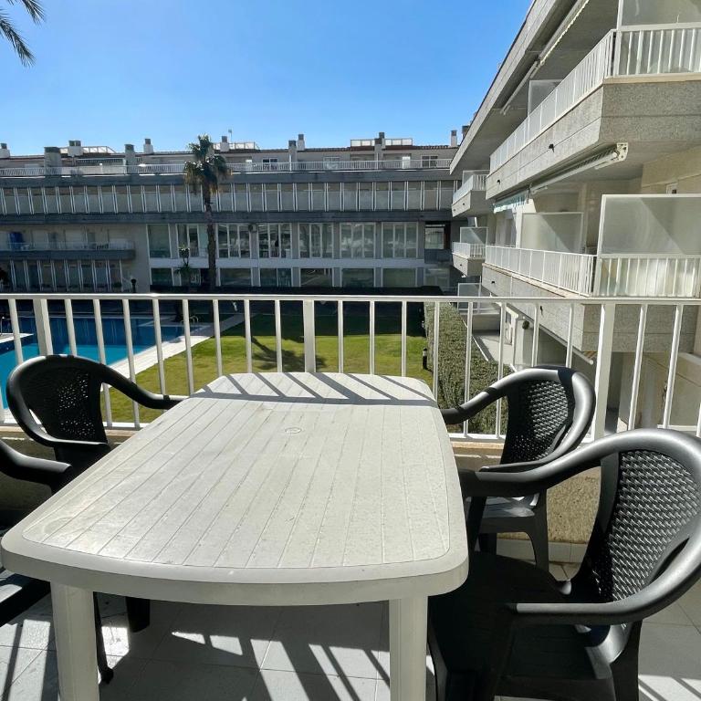Illa Mar Dor 138 - Apartment with Pool View - 8