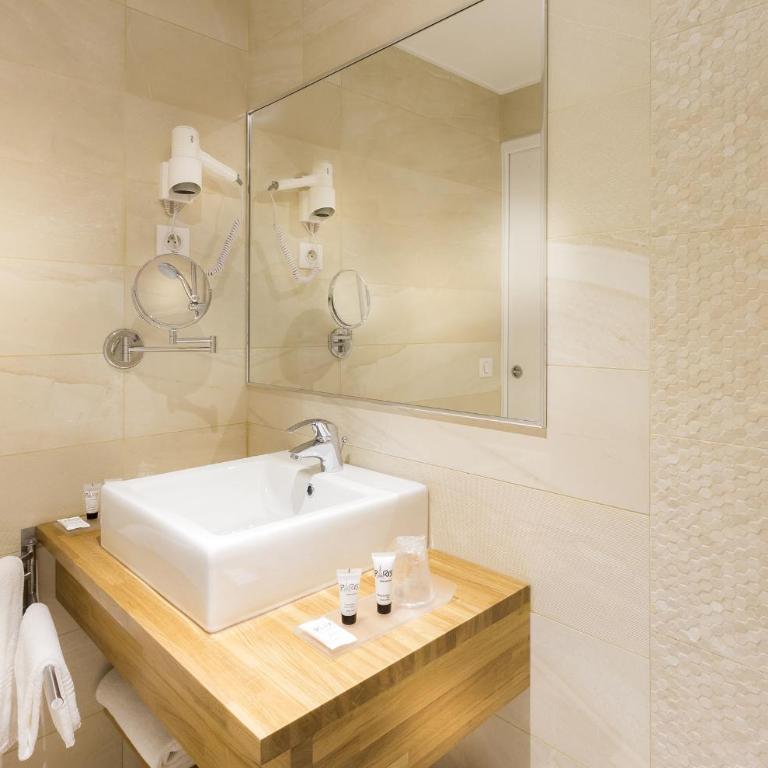 Hôtel International Paris - Chambre Privilège - 5