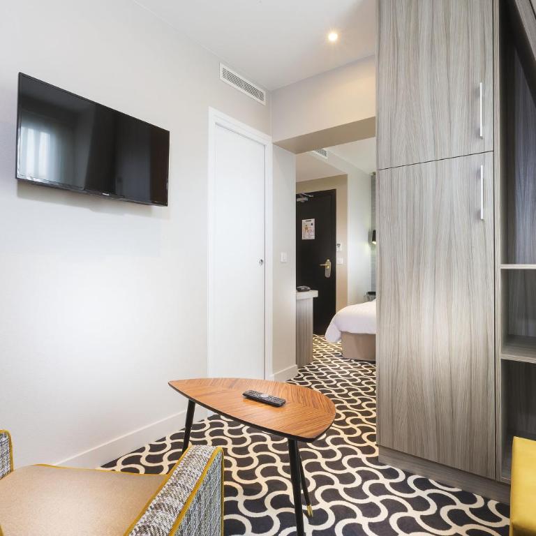 Hôtel International Paris - Chambre Privilège - 4