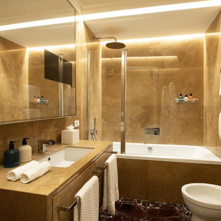 Elizabeth Unique Hotel | a Member of Design Hotels™ - Suite con Vista Città - 5