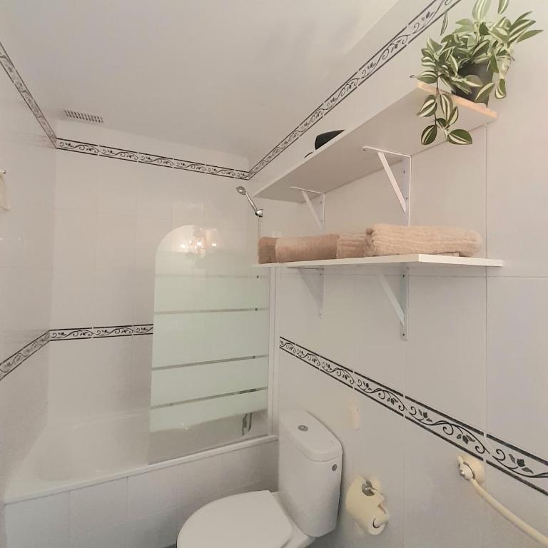 nice apartment near the beach - One-Bedroom Apartment - 26