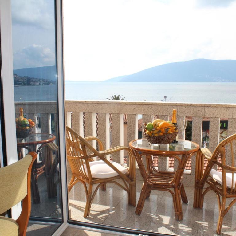 Tazex Apartments - Duplex one Bedroom Apartment with Balcony and Sea View - 3