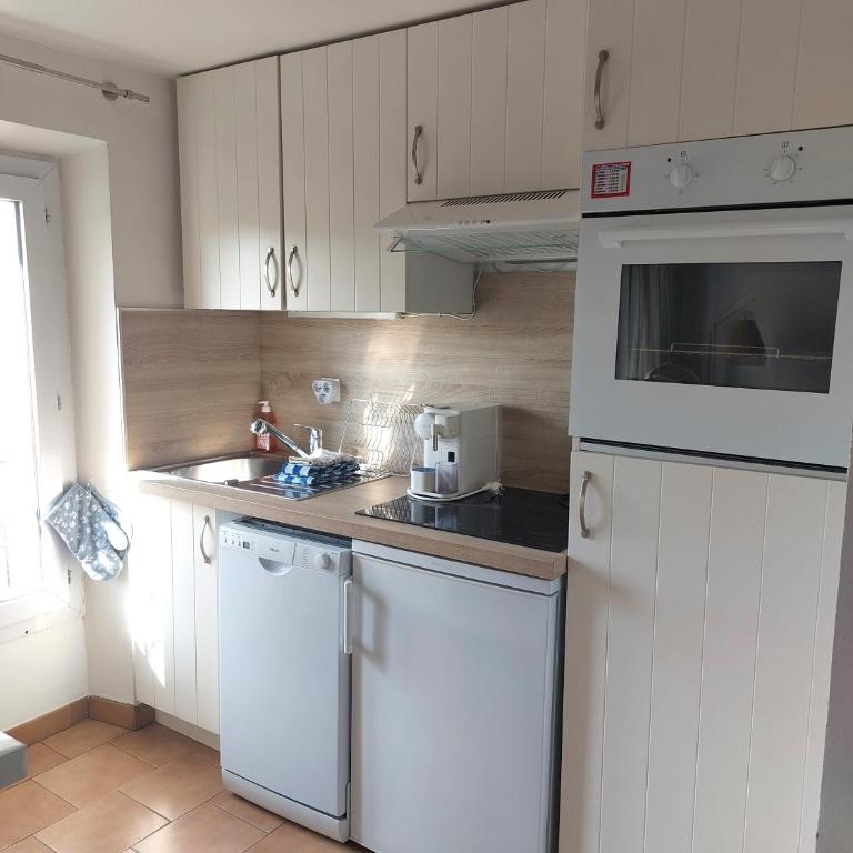 Place du Suquet - In the hart of old Cannes - 2 Min Walking distance from Palais de Festivals and Beaches - Apartment mit 2 Schlafzimmern - 12