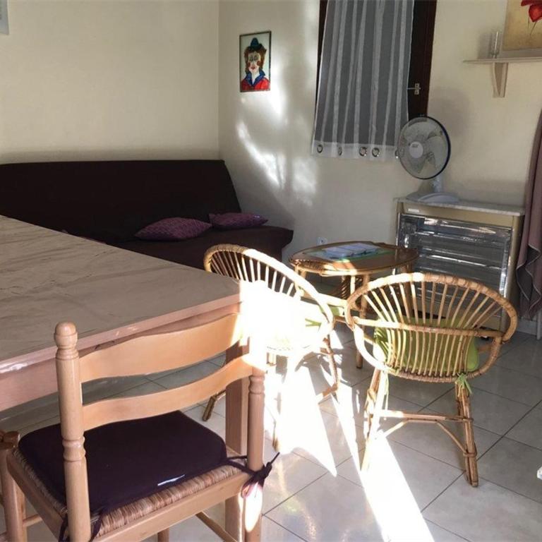 Villa T2 avec piscine et parking à Port Leucate, 4 personnes - FR-1-81-388 - Villa - 4