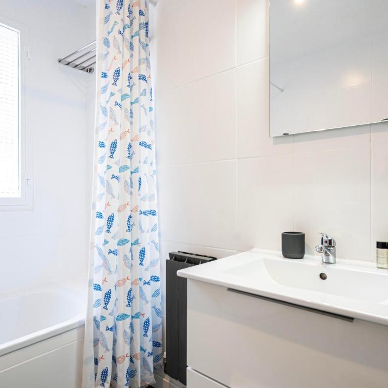 Apartamento Plaza Castilla - Two-Bedroom Apartment - 23