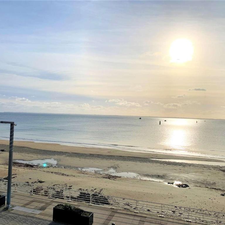 Quiberon - Studio mezzanine rénové 40m² pour 4 pers - Vue mer et parking - FR-1-478-24 - Studio - 12