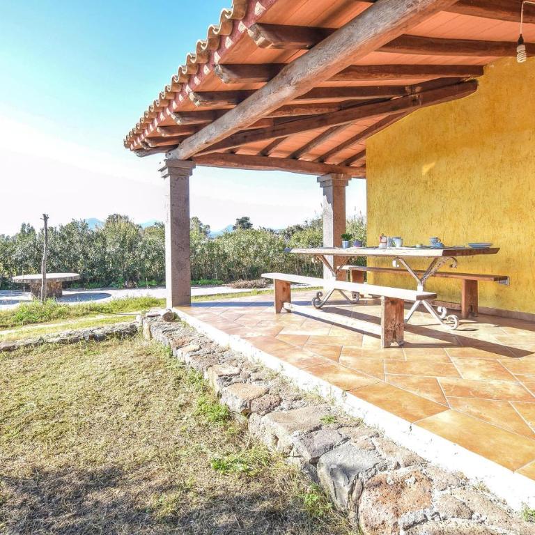 Gorgeous Home In Orosei - Casa Vacanze con 1 Camera da Letto - 1