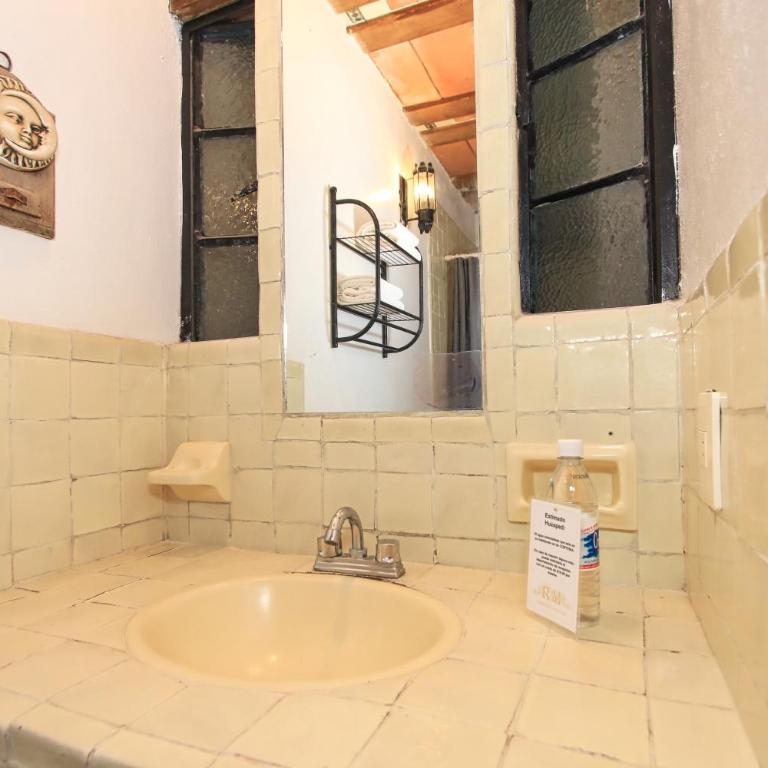 Hotel Real Guanajuato - Superior Double Room - 8