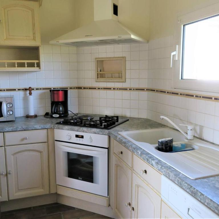 Maison conviviale avec jardin, WIFI gratuit, à 900m de la plage de Trestraou, Perros-Guirec - FR-1-368-291 - Maison de Vacances (9 Adultes) - 2