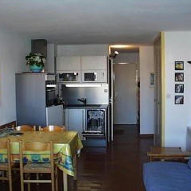 T3+Cabine avec Piscine, Parking - Port Barcarès - FR-1-81-247 - Appartement (6 Adultes) - 8