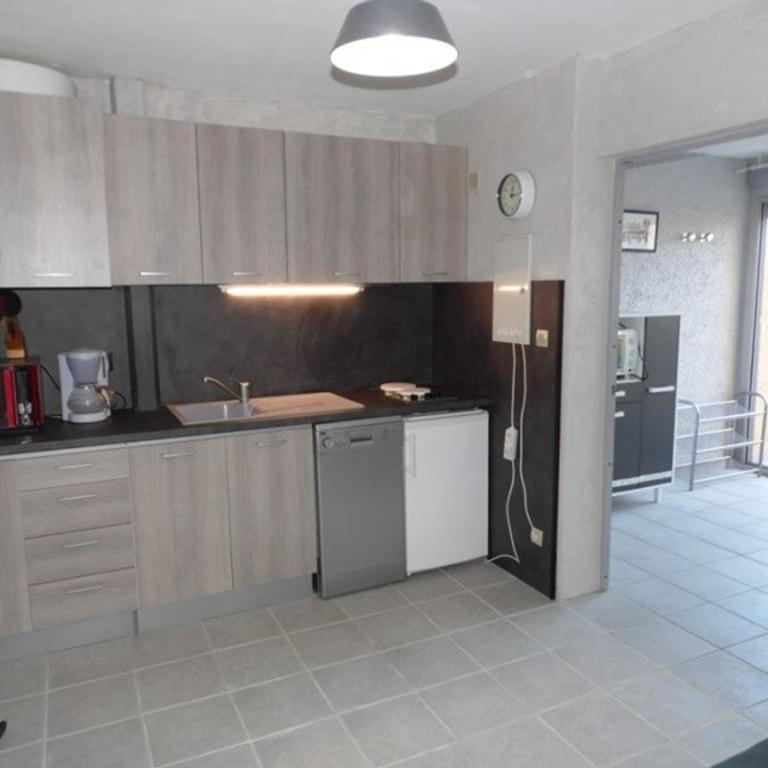 Appartement T2 cabine en RDC avec terrasse privative, parking et équipements confortables. - FR-1-326-383 - Appartement (5 Adultes) - 5