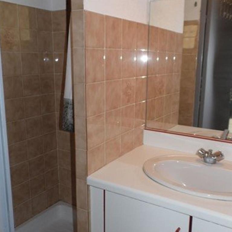Appartement Climatisé 6 Couchages avec Mezzanine, Piscine et Parking Privé à Marseillan - FR-1-326-452 - Studio - 6