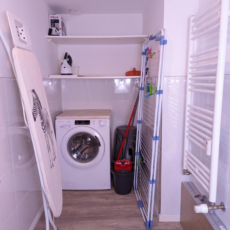 Beau-Jean, Un Cocon Sympa 5 min à Pied du Centre-Ville, Parking Privé, à 10 min du CHU - Appartement Supérieur - 22
