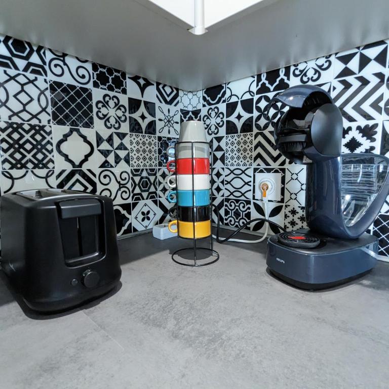 Beau-Jean, Un Cocon Sympa 5 min à Pied du Centre-Ville, Parking Privé, à 10 min du CHU - Appartement Supérieur - 30