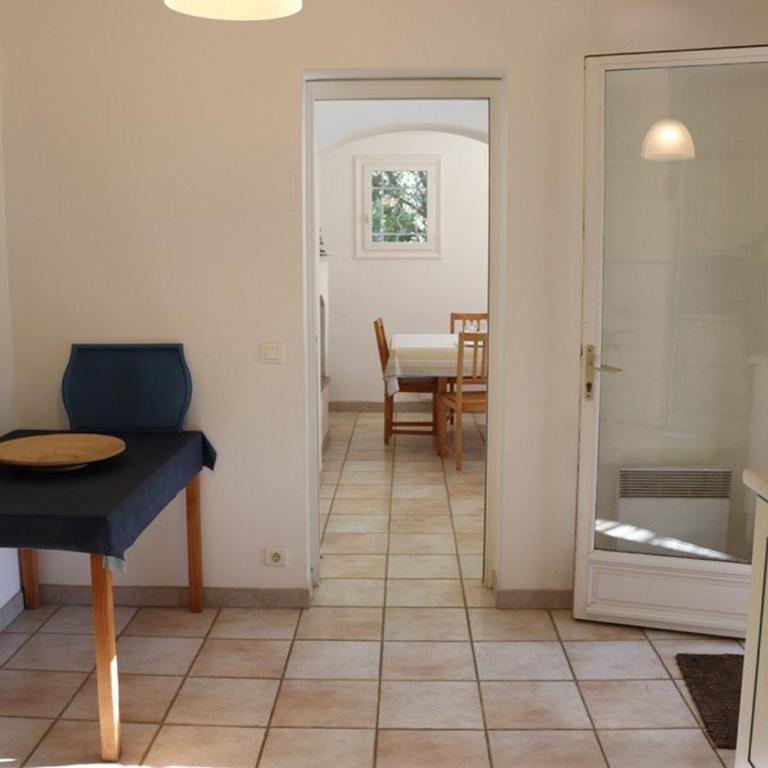 Villa de charme en pinède, 4 chambres climatisées, accès direct plage - FR-1-100-209 - Villa - 13