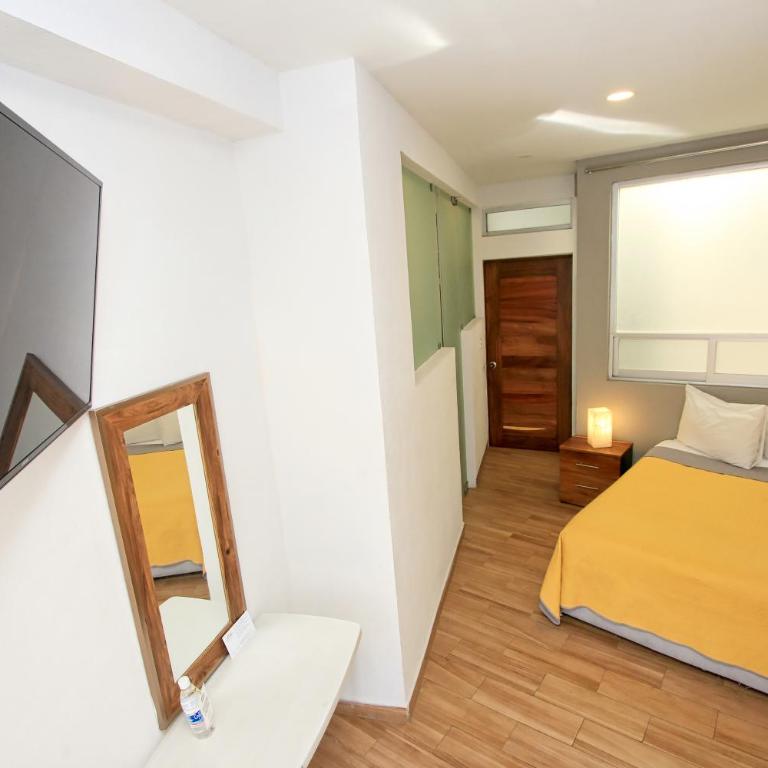Hotel Grand Guanajuato - Queen Suite with City View - 3
