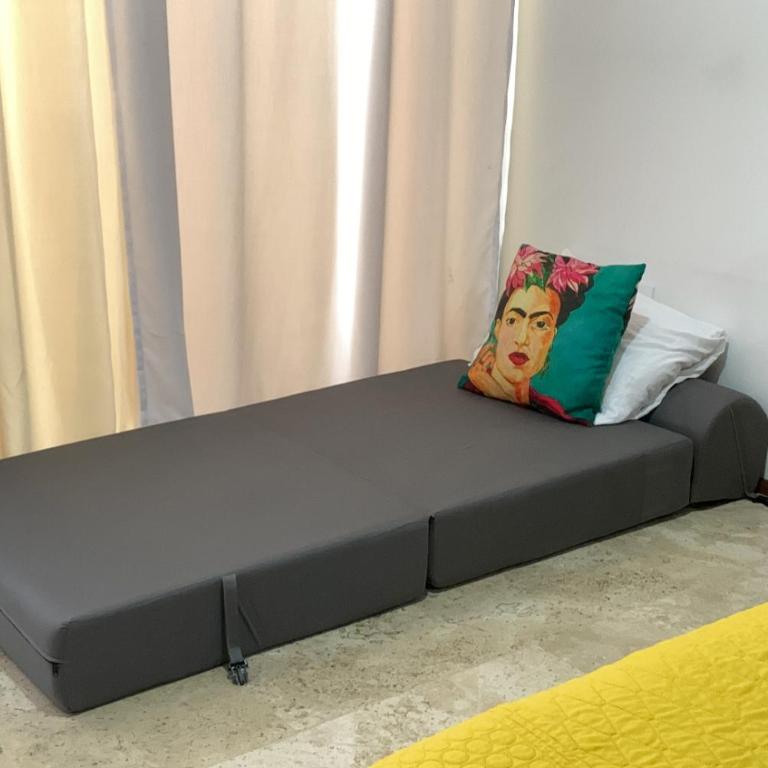 Playa del Carmen Downtown Studio with Rooftop Pool - Walk to 5th Ave & the Beach - Estudio con cama extragrande y sofá cama - 12