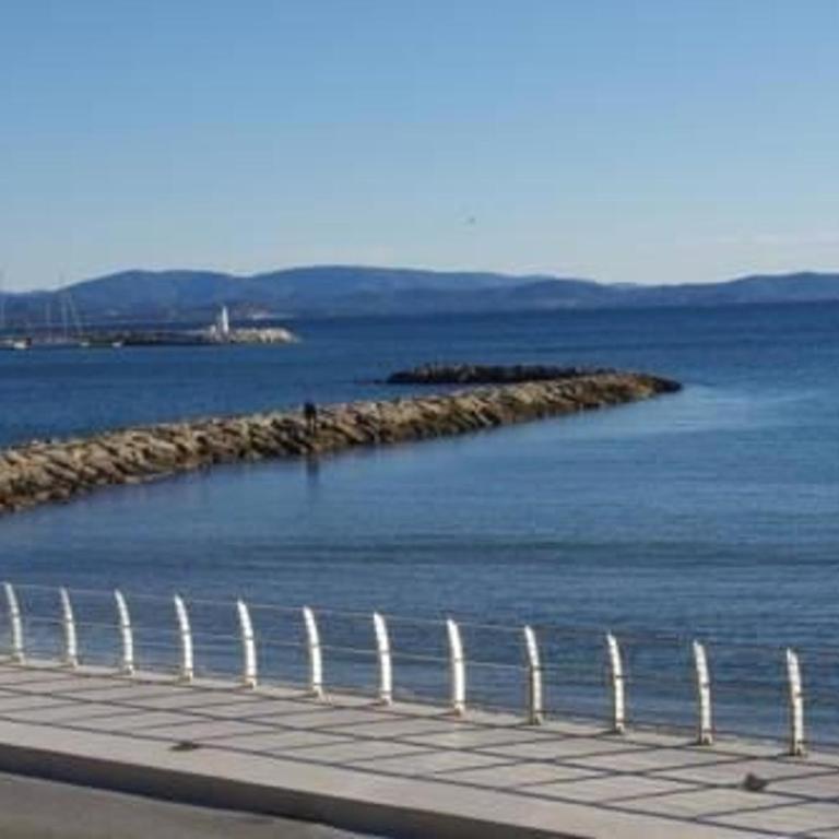 Charmant T2 à Giens avec grande terrasse, piscine et à proximité des plages - FR-1-335-160 - Apartment - 4