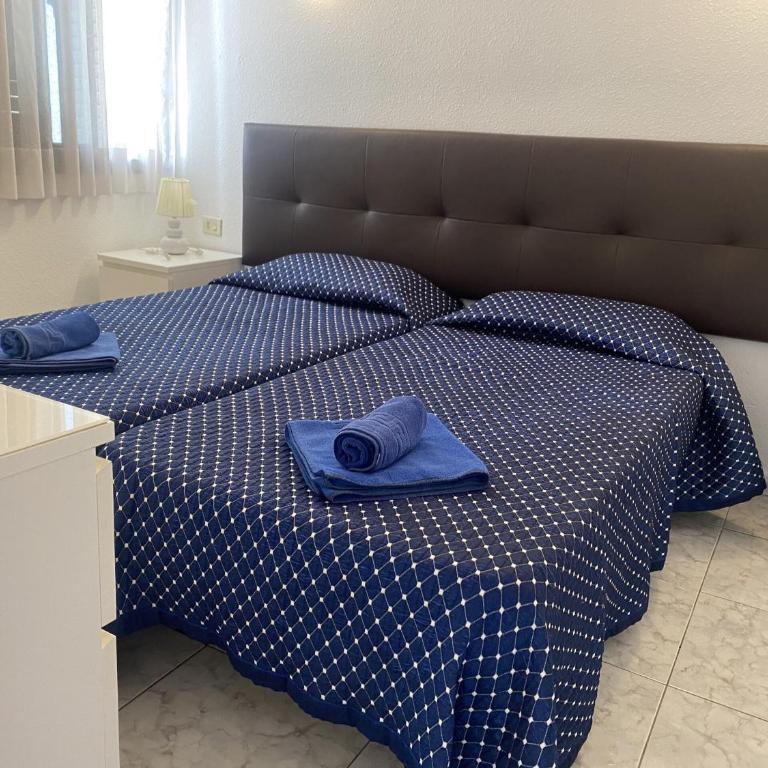 Apart Hotel 1 bed Apartment 13A2, Victoria Court 1, Los Cristianos, Tenerife - Apartamento de 1 dormitorio - 2