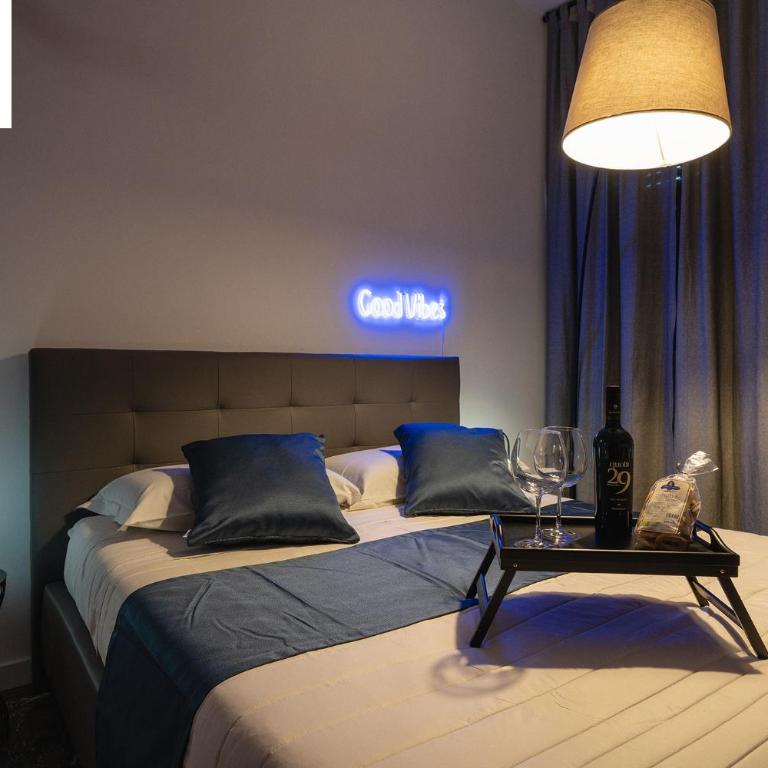 Annamaria - Central Station Charming accommodation - Two-Bedroom Apartment - 25