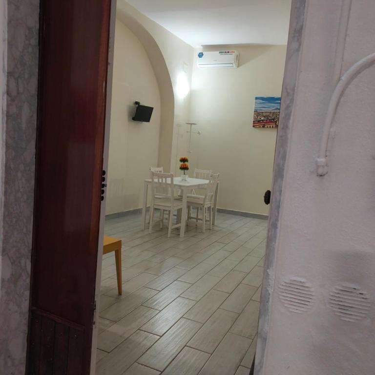 A due passi da Dante deluxe - Casa Vacanze - 1