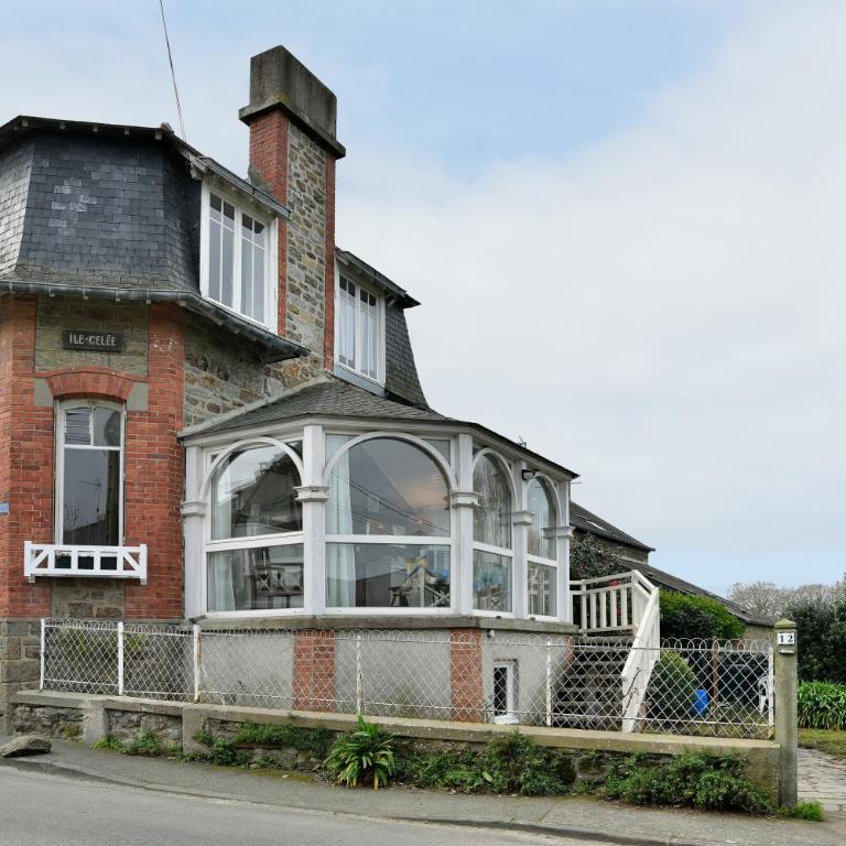 Ile Celée - Maison de caractère proche plage - Maison 3 Chambres - 1