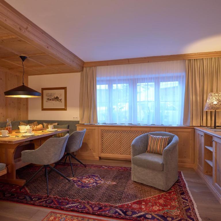 Hotel Garni Albona - Superior Apartment mit 2 Schlafzimmern (4-5 Erwachsene) - 3