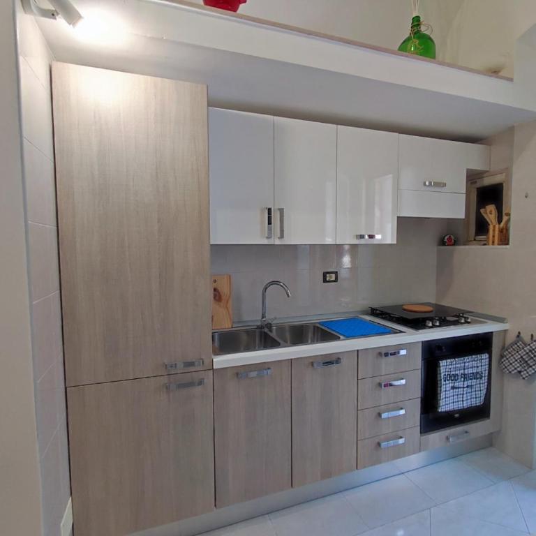La dimora nel sottano alla strada - One-Bedroom House - 11